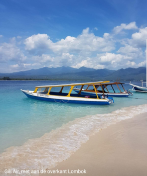 Gili-eilanden - Gili Air met aan de overkant Lombok
