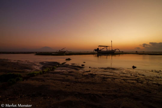Rondreis Bali & Java - Zonsopgang bij Sanur met de Agung vulkaan op de achtergrond