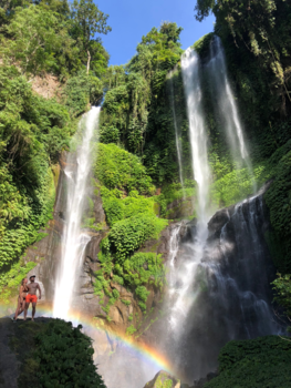 Rondreis Bali - Love in the jungle by the Sekumpul waterfall @Bali