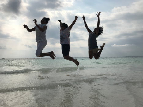 Kei Kecil - Jump at NgurBloat Beach
