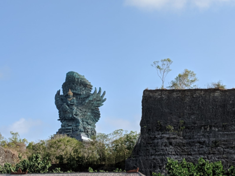Bali - Gigantische kunstwerk uiteindelijk na 20 jaar klaar. Bali