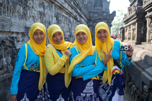 Borobudur - Yellow cabs eh caps!