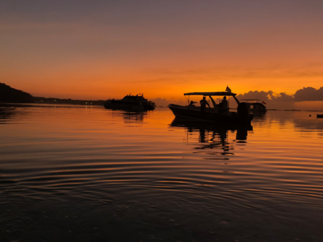 Nusa Lembongan - Schitterende kleurrijke zonsondergang