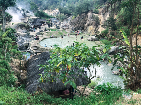 Bandung - Rengganis crater (warm zwavelbad) in Bandung
