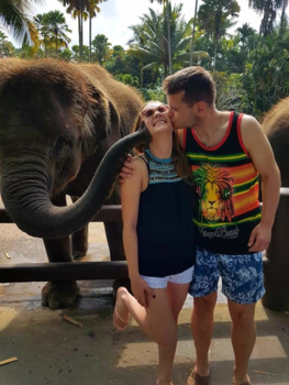 Rondreis Bali - Een olifant kus.