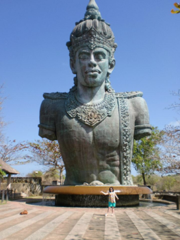 Rondreis Bali & Java - Reuze standbeeld Vishnu in Bali