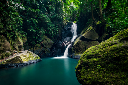 Sumatra - Pulau weh waterfall