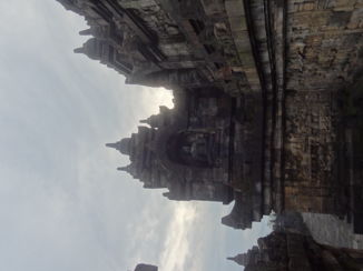 Borobudur - Een van de niveaus met reliëf en beelden