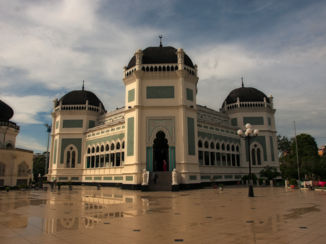 Sumatra - Mesjid Raya in Medan