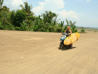 Indonesie - Surf all day