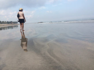 Indonesie - ochtend wandeling Tuban beach