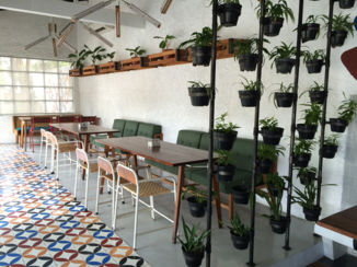 Java - Lokal hotel & restaurant