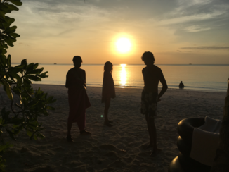 Kei eilanden - Silhouet at sunset