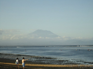 Bali - early mornings...Vulcano view