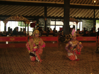 Indonesie - Danse in the Kraton of Yogyakarta
