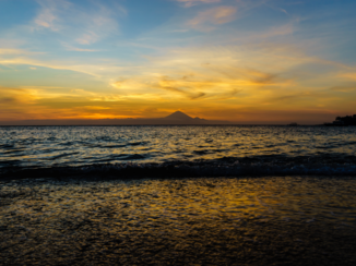 Indonesie - View of Mount Agung from Lombok