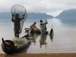 Sumatra - Lake Maninjau