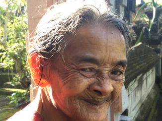 Rondreis Indonesië in vier weken - Kijk dan toch wat een geweldige vrouw, deze vrouw zal ons altijd bijblijven!!