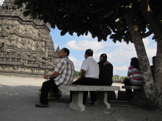 Indonesie - In de schaduw bij de Prembanan