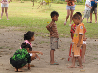 Indonesie - Kids playing