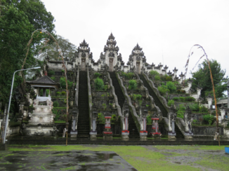 Bali - Letterlijk en figuurlijk de hoogste tempel van Bali