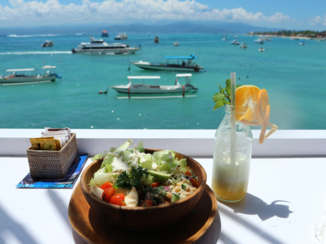 Nusa Lembongan - The Deck