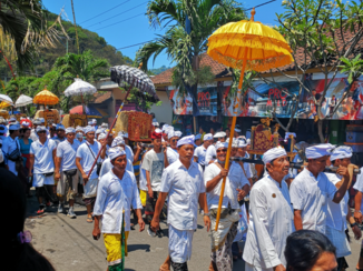 Rondreis Indonesië in vier weken - Ceremonie bali