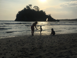 Nusa Penida - Great gaps may be filled with small stones.