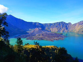 Lombok - Eerste krater bij trekking Mount Rinjani