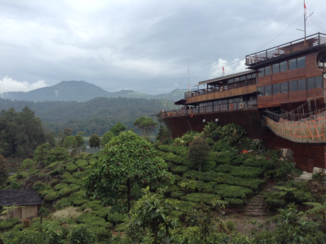 Merapi Tour & Travel - Ark van Noah West Java