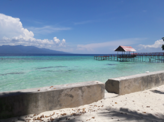 Ambon - Strand van Liang