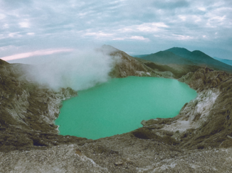 Ijen Krater - Krater meer van Ijen