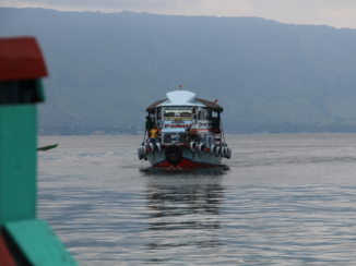 Indonesie - Boot richting samosir eiland